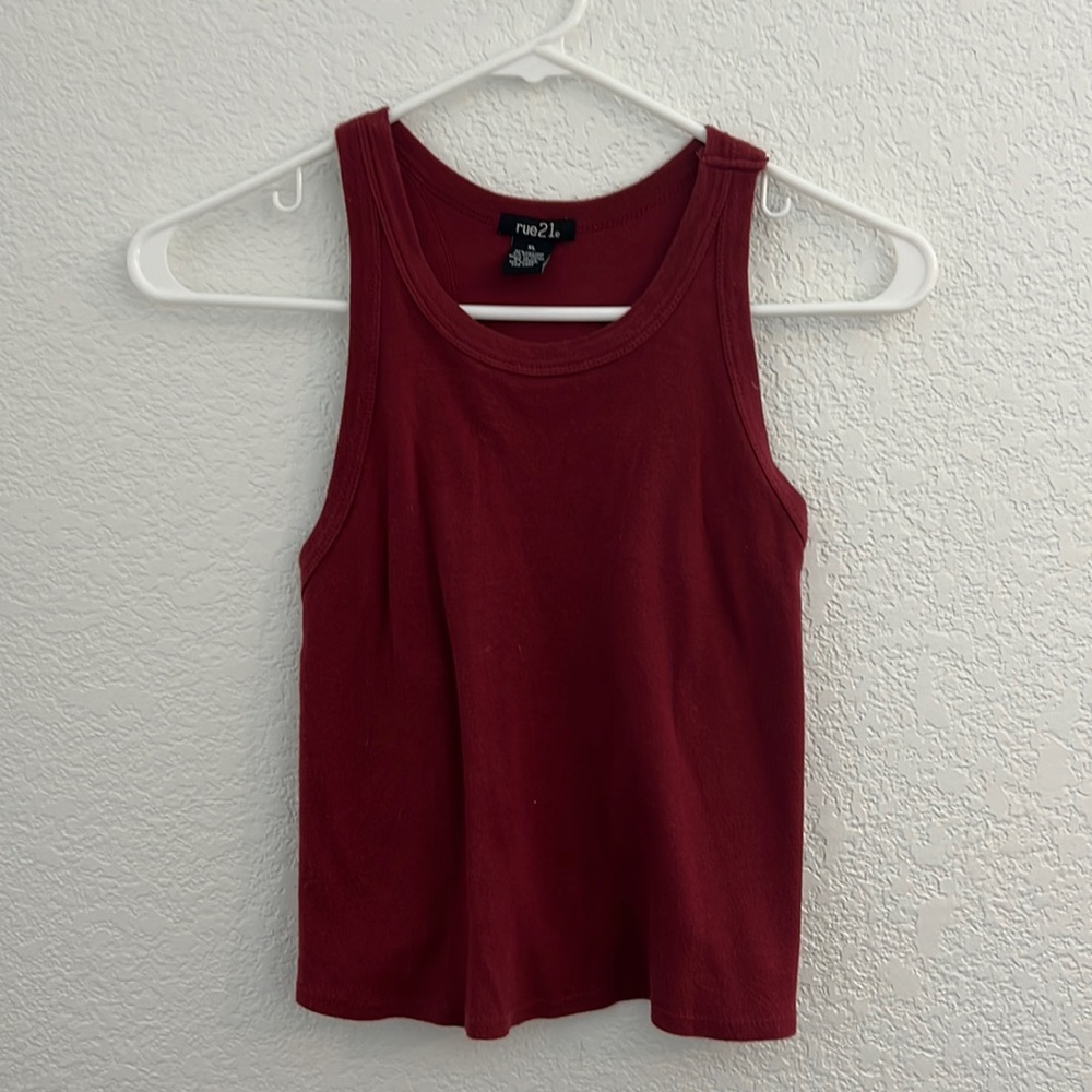 Maroon crop top shirt
